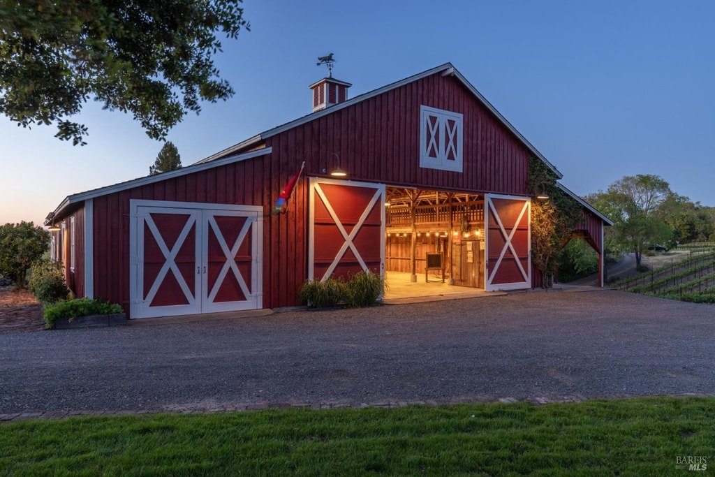 Windsor, California, 95492, United States, 5 Bedrooms Bedrooms, ,4 BathroomsBathrooms,Residential,Forsale,2004744