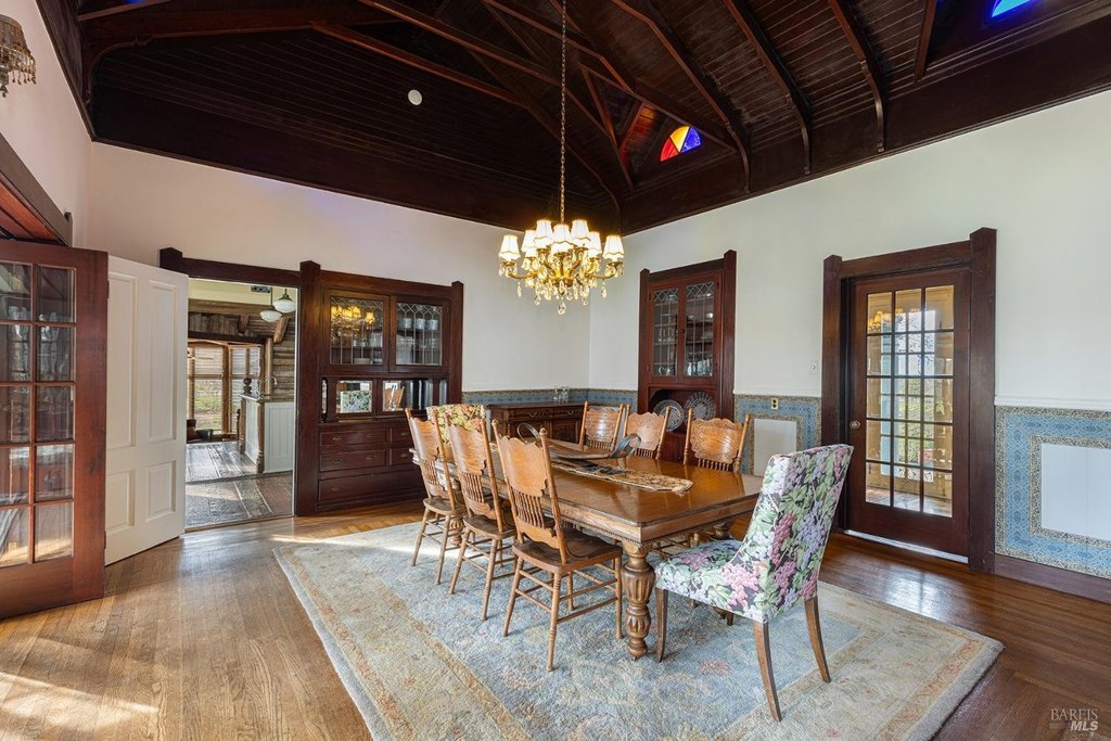 Windsor, California, 95492, United States, 5 Bedrooms Bedrooms, ,4 BathroomsBathrooms,Residential,Forsale,2004744