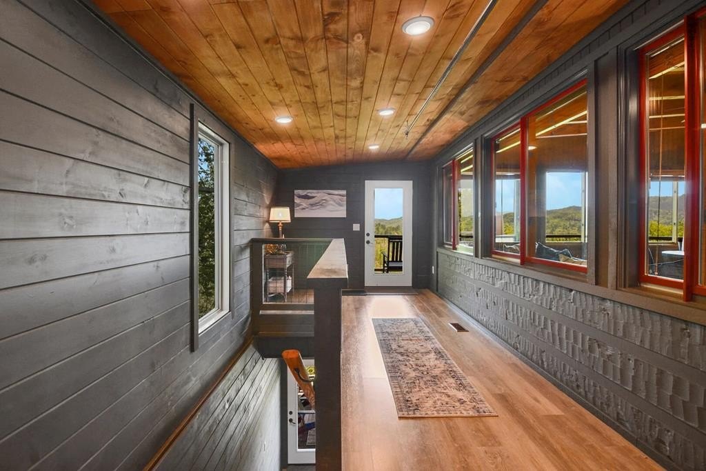 Sevierville, Tennessee, 37862, United States, 3 Bedrooms Bedrooms, ,6.5 BathroomsBathrooms,Residential,Forsale,2011936