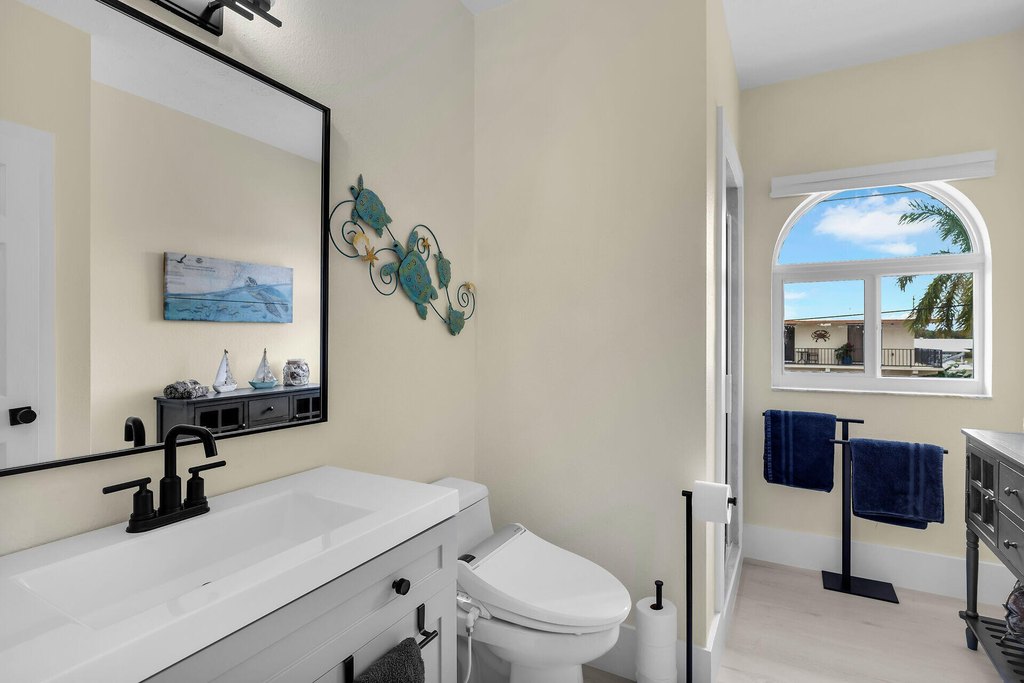 Big Pine Key, Florida, 33043, United States, 3 Bedrooms Bedrooms, ,3 BathroomsBathrooms,Residential,Forsale,1972000