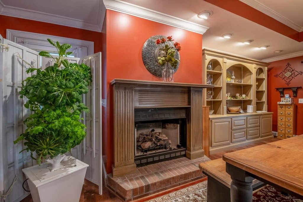 Calhoun, Georgia, 30701, United States, 5 Bedrooms Bedrooms, ,4.5 BathroomsBathrooms,Residential,Forsale,2004688