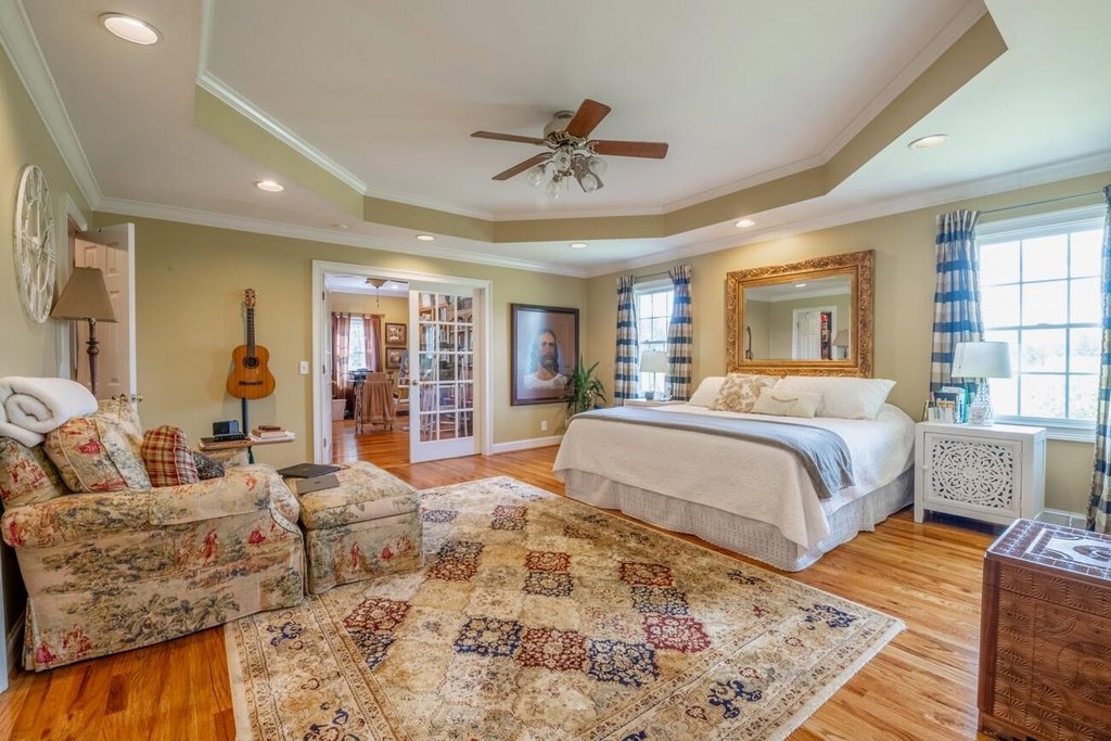 Calhoun, Georgia, 30701, United States, 5 Bedrooms Bedrooms, ,4.5 BathroomsBathrooms,Residential,Forsale,2004688