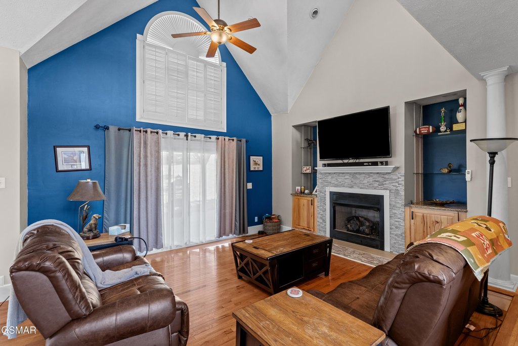 Baneberry, Tennessee, 37890, United States, 3 Bedrooms Bedrooms, ,2.5 BathroomsBathrooms,Residential,Forsale,1999467