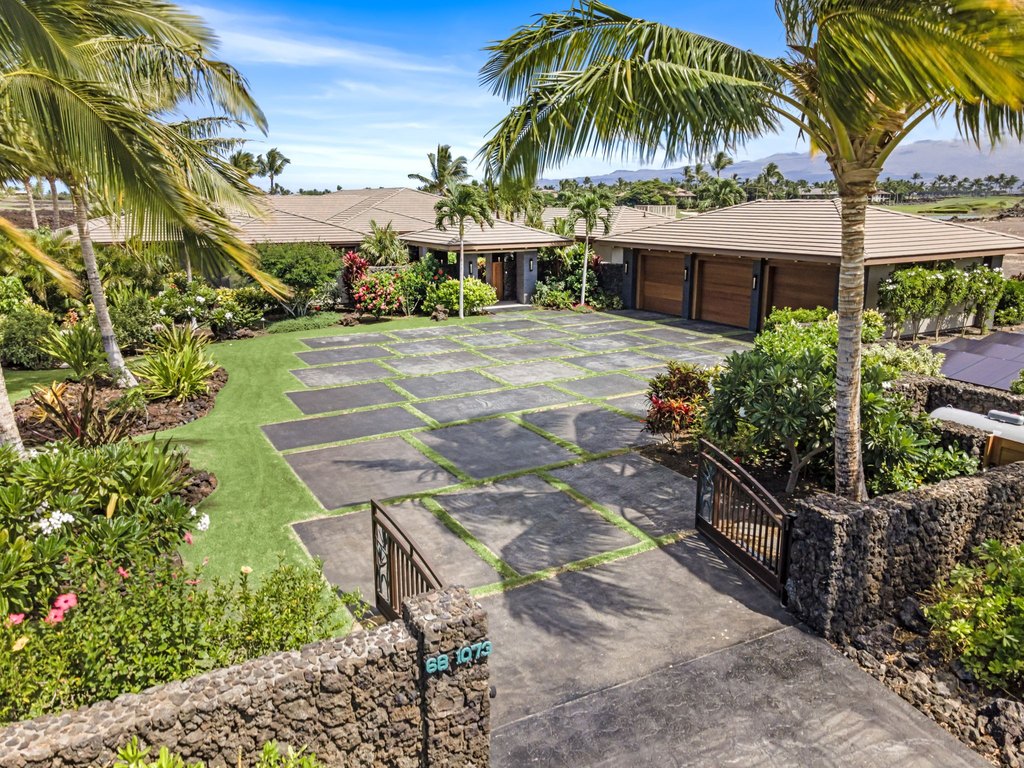 Kamuela, Hawaii, 96743, United States, 5 Bedrooms Bedrooms, ,5.5 BathroomsBathrooms,Residential,Forsale,1989836