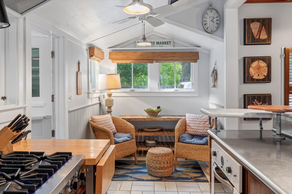 Key West, Florida, 33040, United States, 3 Bedrooms Bedrooms, ,1.5 BathroomsBathrooms,Residential,Forsale,1972001