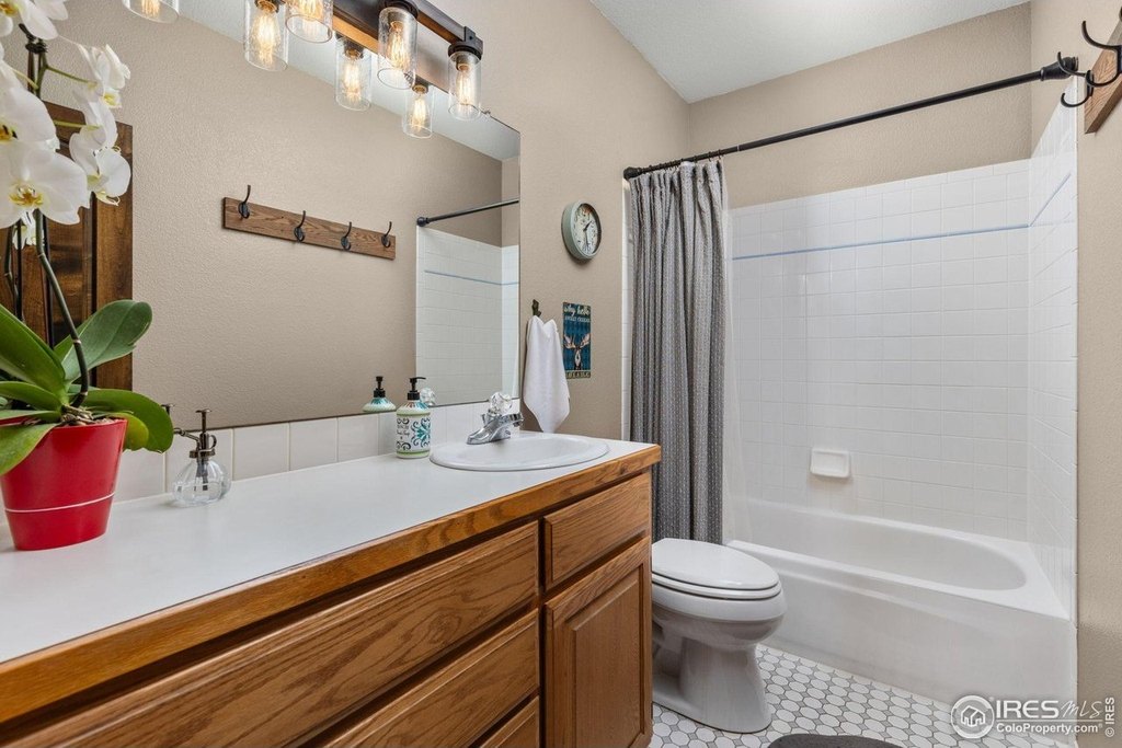 Loveland, Colorado, 80537, United States, 3 Bedrooms Bedrooms, ,2.5 BathroomsBathrooms,Residential,Forsale,2000022