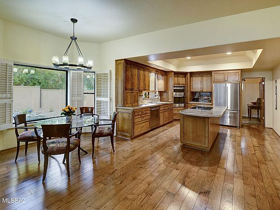 Tucson, Arizona, 85718, United States, 4 Bedrooms Bedrooms, ,3 BathroomsBathrooms,Residential,Forsale,1963534