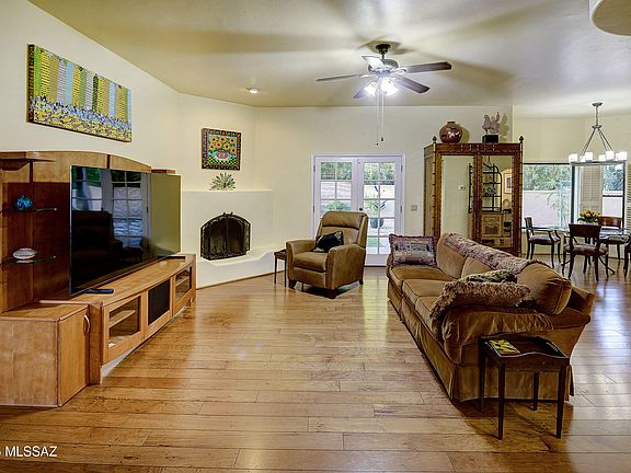 Tucson, Arizona, 85718, United States, 4 Bedrooms Bedrooms, ,3 BathroomsBathrooms,Residential,Forsale,1963534