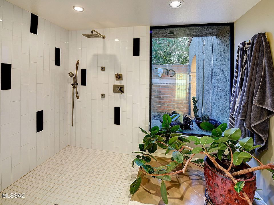 Tucson, Arizona, 85750, United States, 3 Bedrooms Bedrooms, ,2 BathroomsBathrooms,Residential,Forsale,1963535