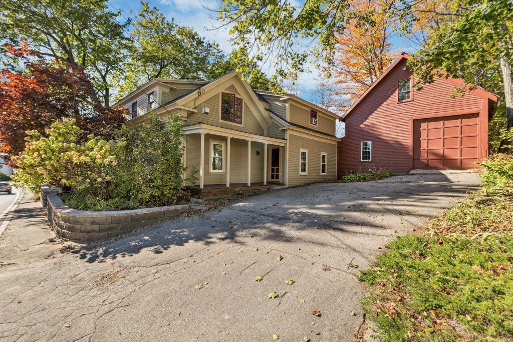 Wolfeboro, New Hampshire, 03894, United States, 3 Bedrooms Bedrooms, ,3 BathroomsBathrooms,Residential,Forsale,2004716