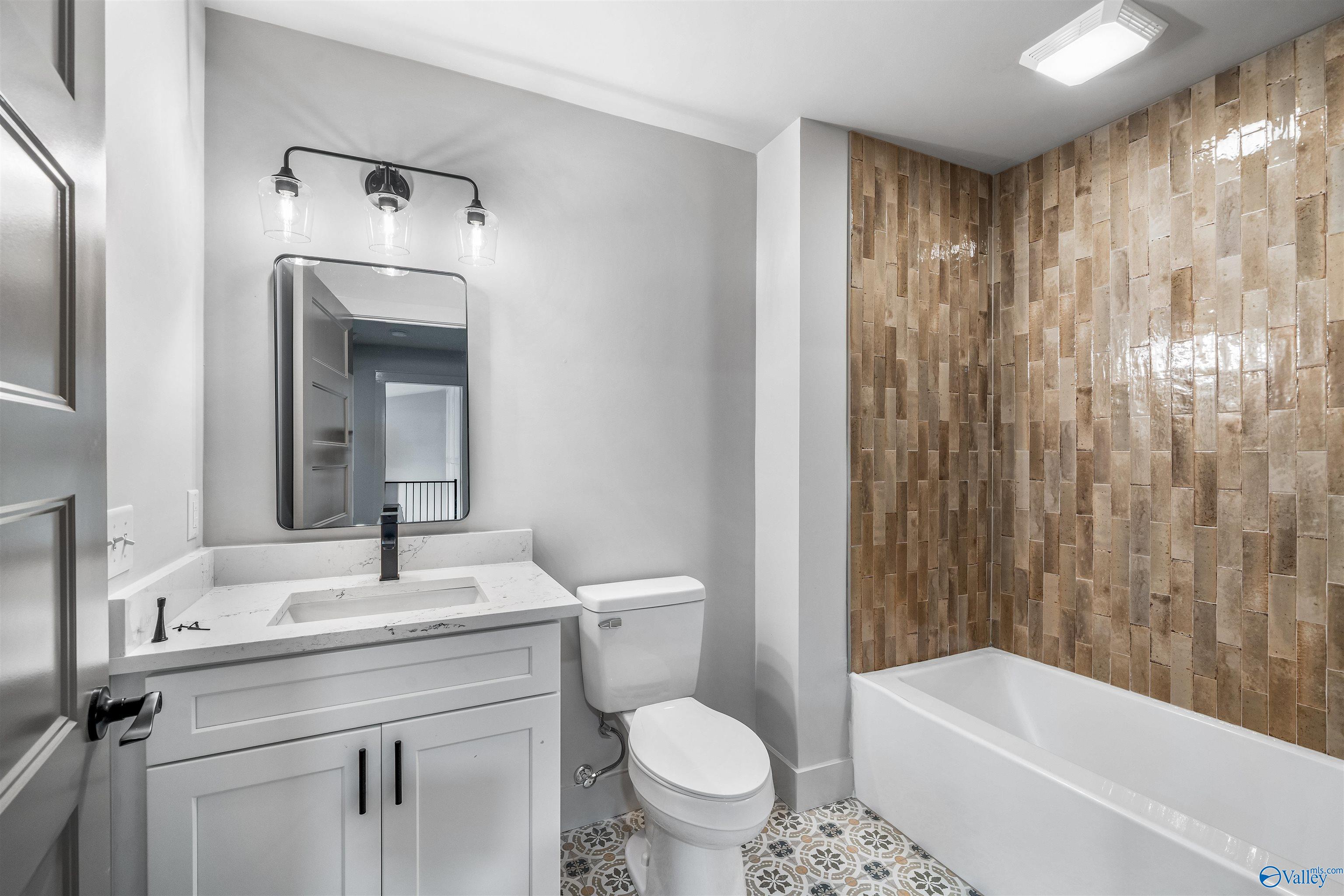 Fort Payne, Alabama, 35967, United States, 4 Bedrooms Bedrooms, ,3.5 BathroomsBathrooms,Residential,Forsale,2007685