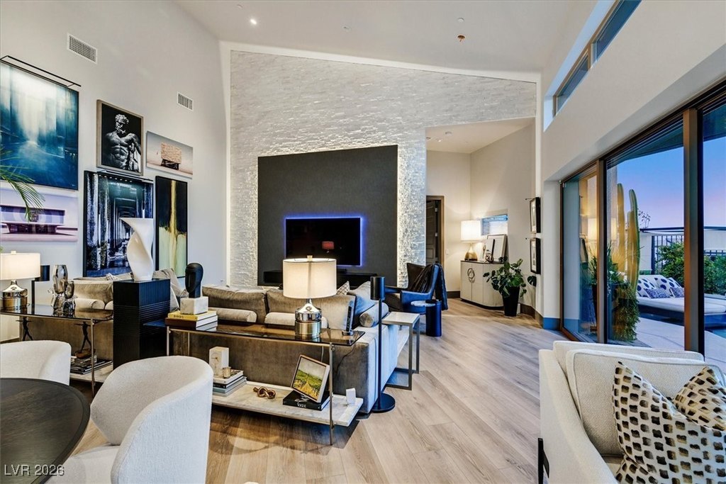 Las Vegas, Nevada, 89135, United States, 3 Bedrooms Bedrooms, ,3.5 BathroomsBathrooms,Residential,Forsale,2012249