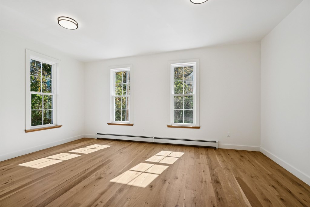 Woodstock, Vermont, 05091, United States, 3 Bedrooms Bedrooms, ,3.5 BathroomsBathrooms,Residential,Forsale,2004852