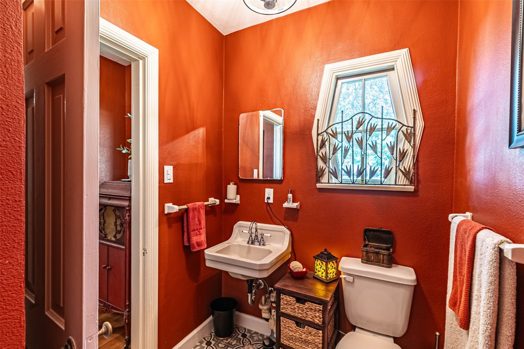 Navasota, Texas, 77868, United States, 4 Bedrooms Bedrooms, ,4.5 BathroomsBathrooms,Residential,Forsale,1973414