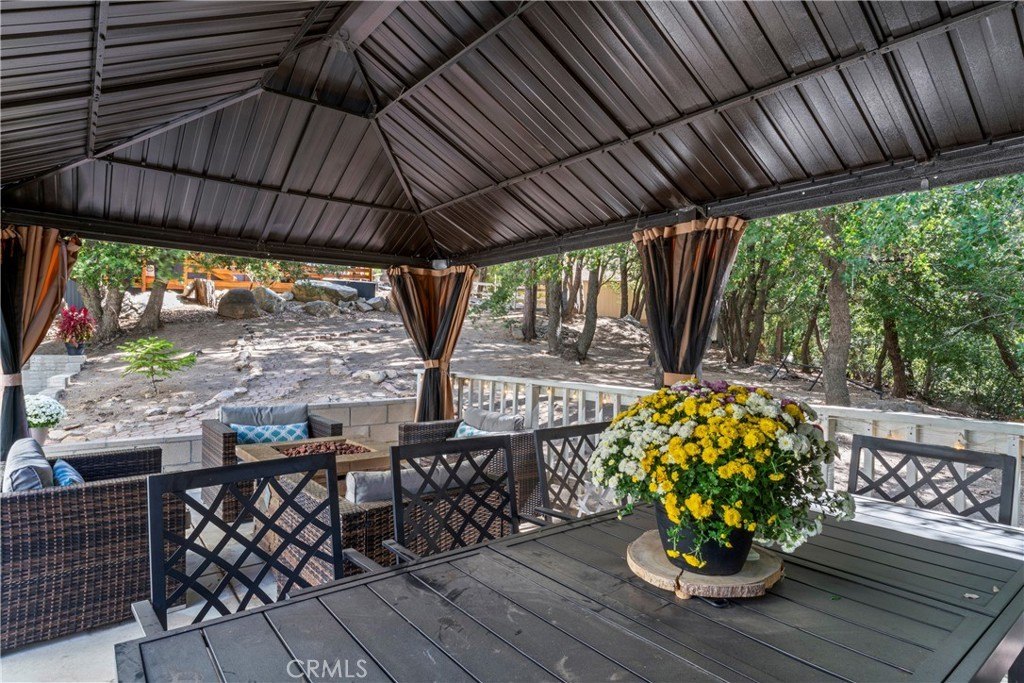 Lake Arrowhead, California, 92352, United States, 4 Bedrooms Bedrooms, ,2.5 BathroomsBathrooms,Residential,Forsale,1971038