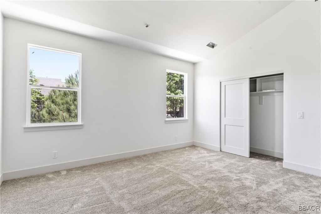 Lake Arrowhead, California, 92352, United States, 3 Bedrooms Bedrooms, ,4 BathroomsBathrooms,Residential,Forsale,1886286