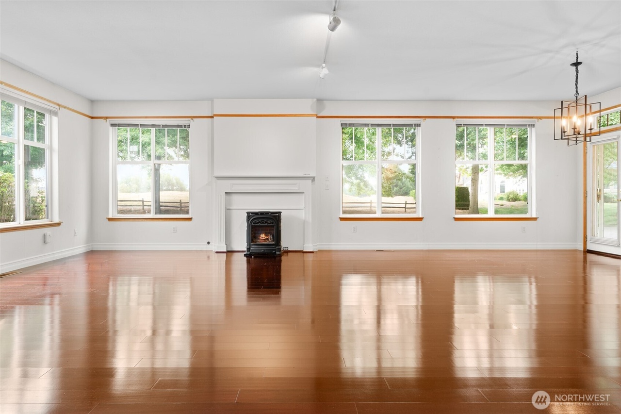 Lynden, Washington, 98264, United States, 3 Bedrooms Bedrooms, ,2 BathroomsBathrooms,Residential,Forsale,1965893