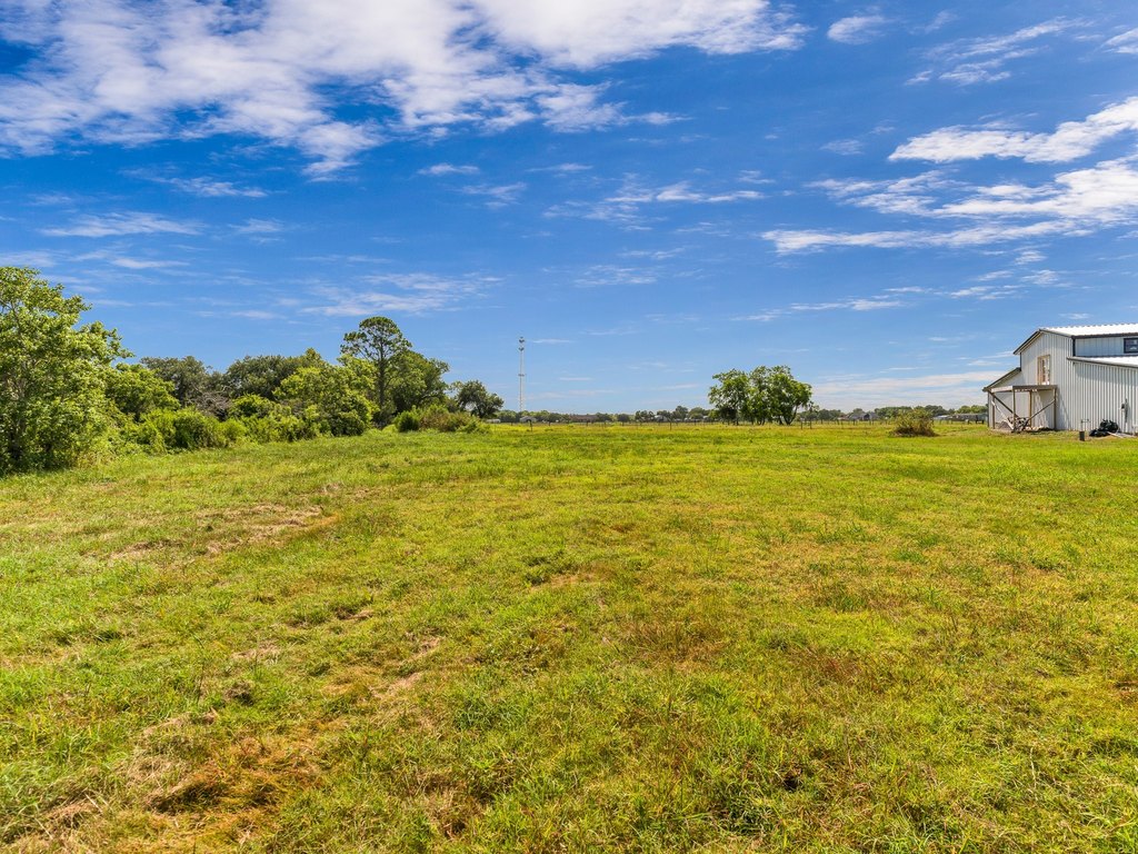 Santa Fe, Texas, 77517, United States, 2 Bedrooms Bedrooms, ,3.5 BathroomsBathrooms,Residential,Forsale,1936491