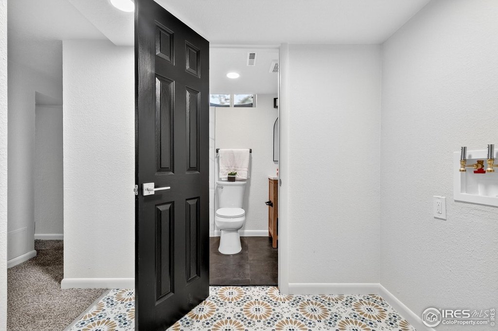 Loveland, Colorado, 80537, United States, 4 Bedrooms Bedrooms, ,2 BathroomsBathrooms,Residential,Forsale,2000013