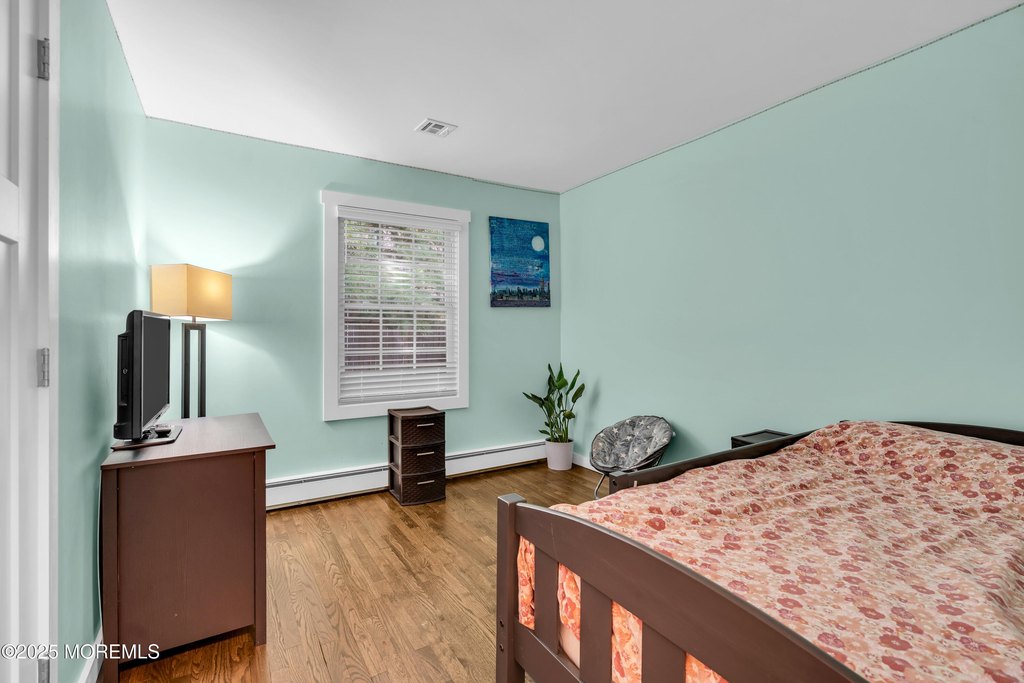 Point Pleasant, New Jersey, 08742, United States, 3 Bedrooms Bedrooms, ,2 BathroomsBathrooms,Residential,Forsale,1994016