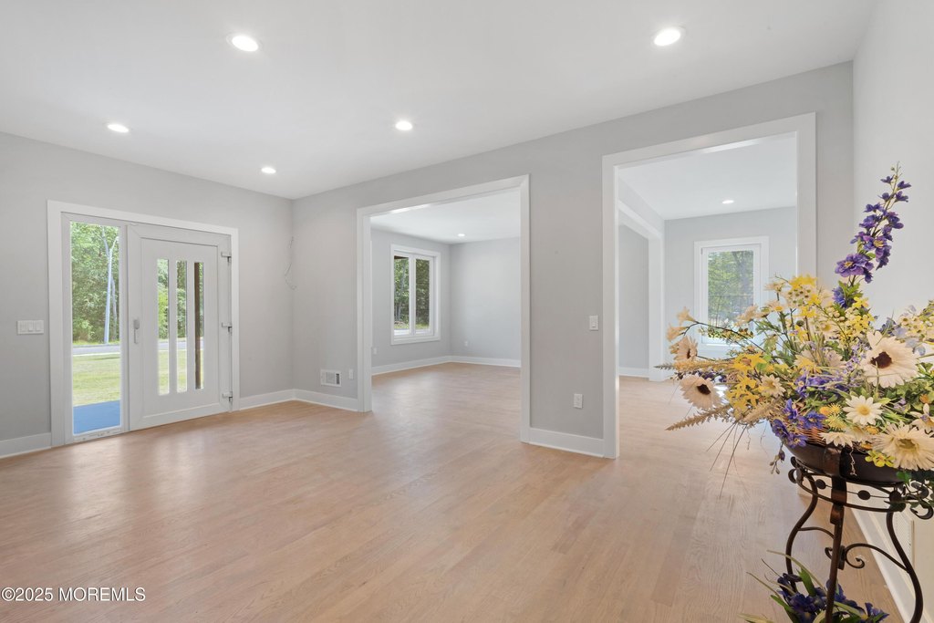 Howell, New Jersey, 07731, United States, 6 Bedrooms Bedrooms, ,5.5 BathroomsBathrooms,Residential,Forsale,1984568