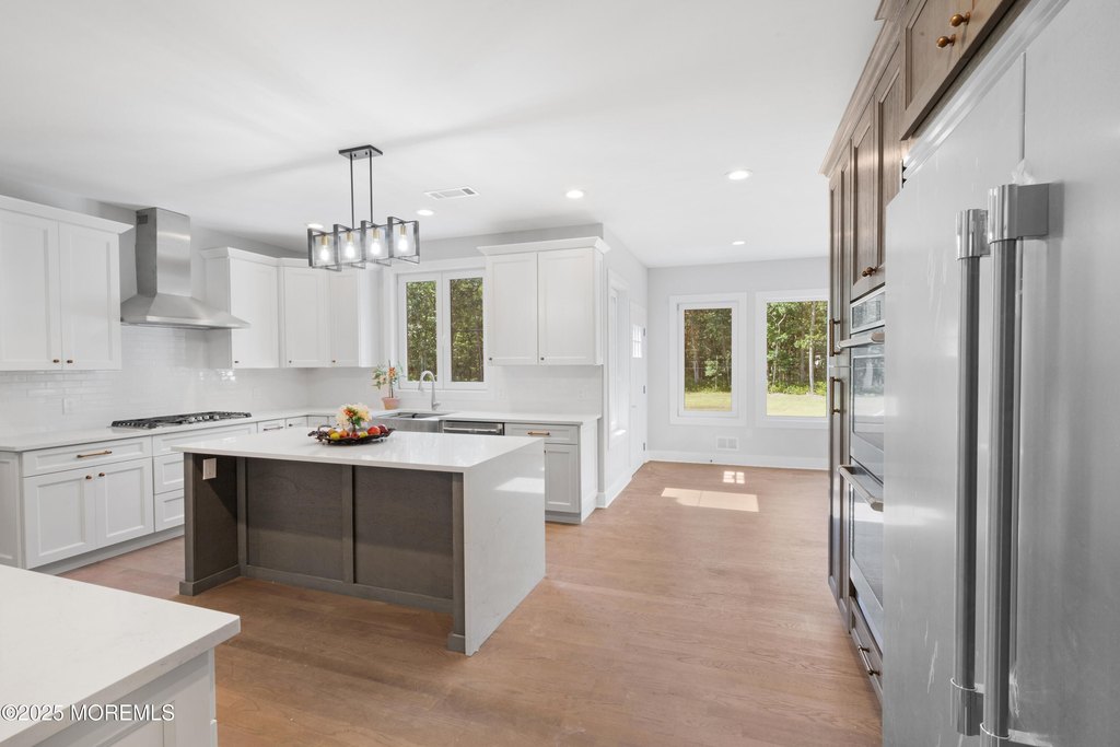 Howell, New Jersey, 07731, United States, 6 Bedrooms Bedrooms, ,5.5 BathroomsBathrooms,Residential,Forsale,1984568