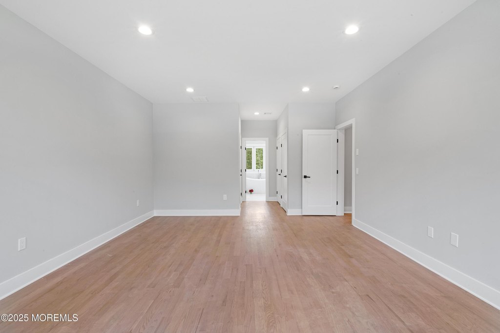 Howell, New Jersey, 07731, United States, 6 Bedrooms Bedrooms, ,5.5 BathroomsBathrooms,Residential,Forsale,1984568