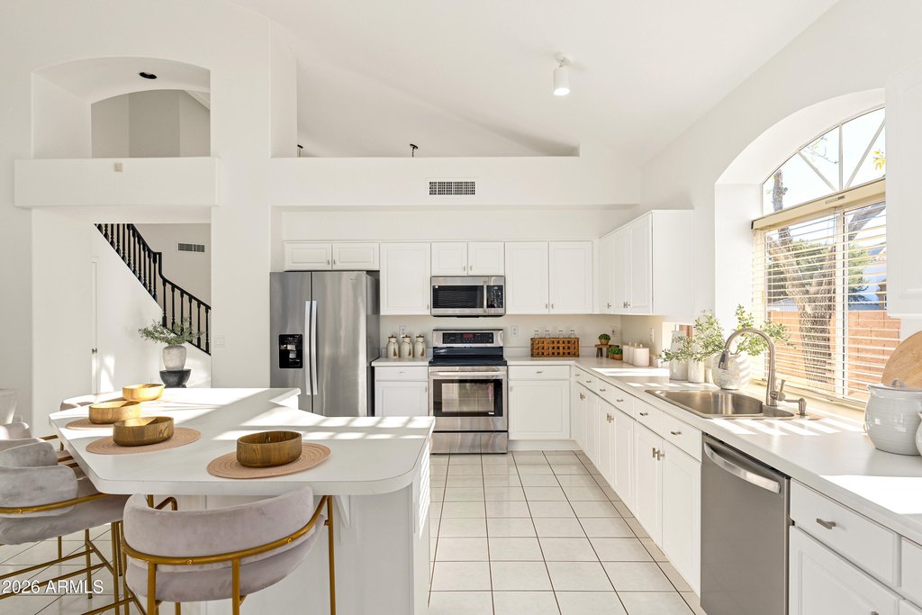 Phoenix, Arizona, 85048, United States, 5 Bedrooms Bedrooms, ,3 BathroomsBathrooms,Residential,Forsale,2015002