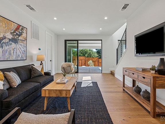 Santa Rosa, California, 95403, United States, 4 Bedrooms Bedrooms, ,4 BathroomsBathrooms,Residential,Forsale,1985927