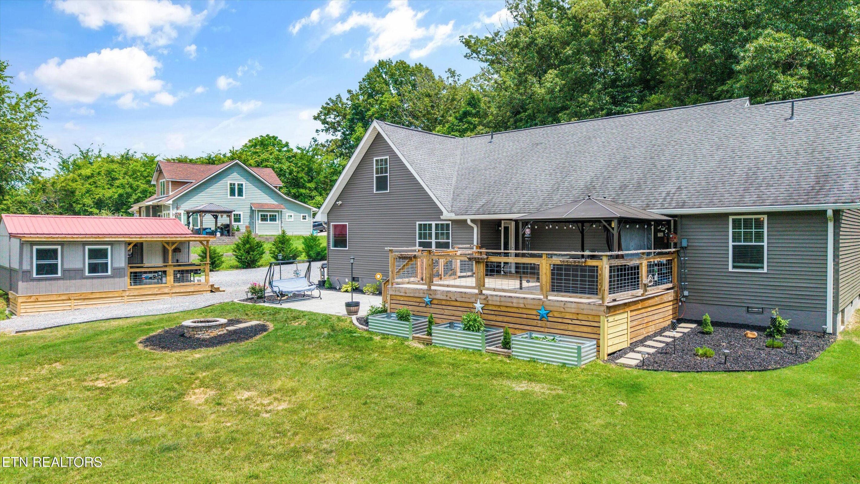 Sevierville, Tennessee, 37876, United States, 3 Bedrooms Bedrooms, ,4 BathroomsBathrooms,Residential,Forsale,1973590