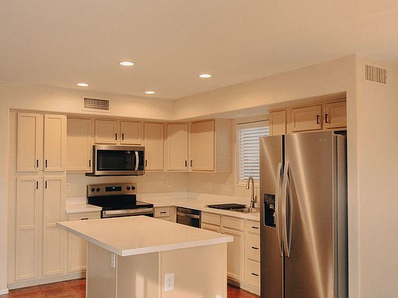 Phoenix, Arizona, 85050, United States, 4 Bedrooms Bedrooms, ,3 BathroomsBathrooms,Residential,Forsale,1971068