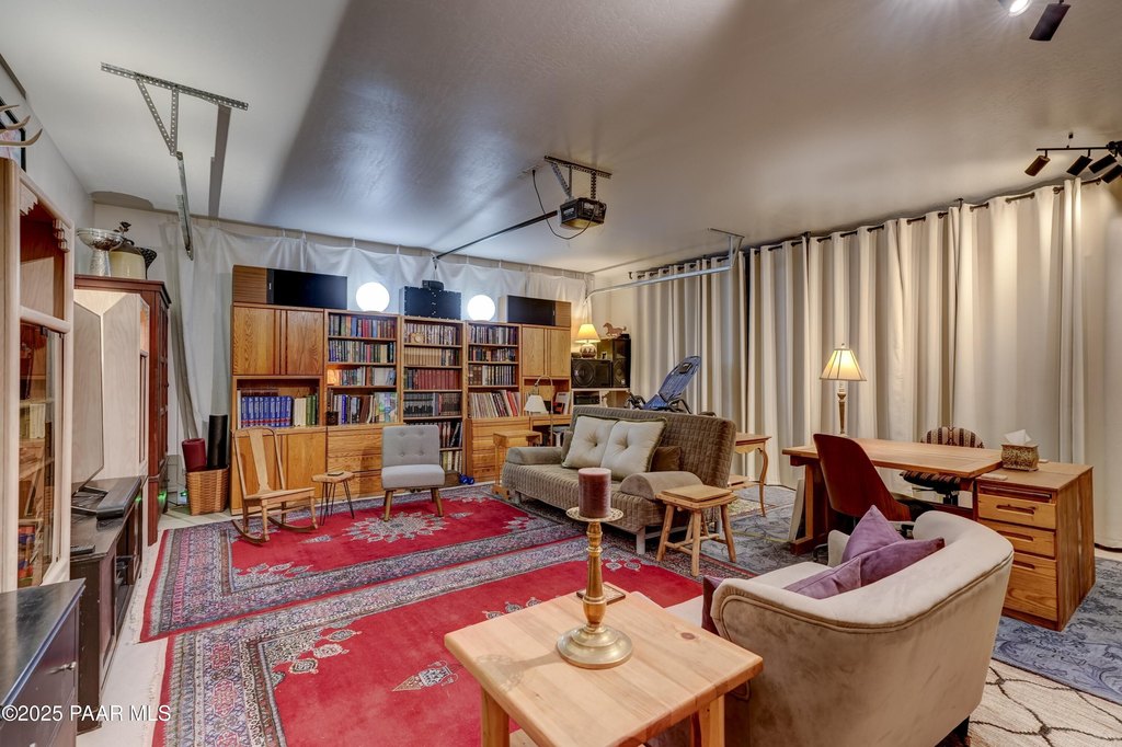 Prescott Valley, Arizona, 86314, United States, 3 Bedrooms Bedrooms, ,2 BathroomsBathrooms,Residential,Forsale,1994060