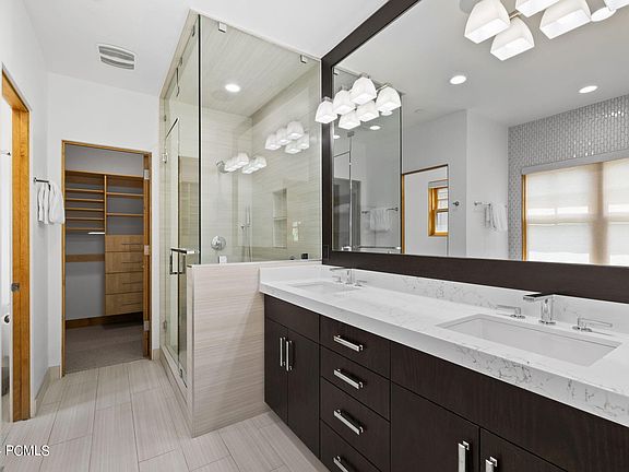 Park City, Utah, 84060, United States, 6 Bedrooms Bedrooms, ,7 BathroomsBathrooms,Residential,Forsale,1994179