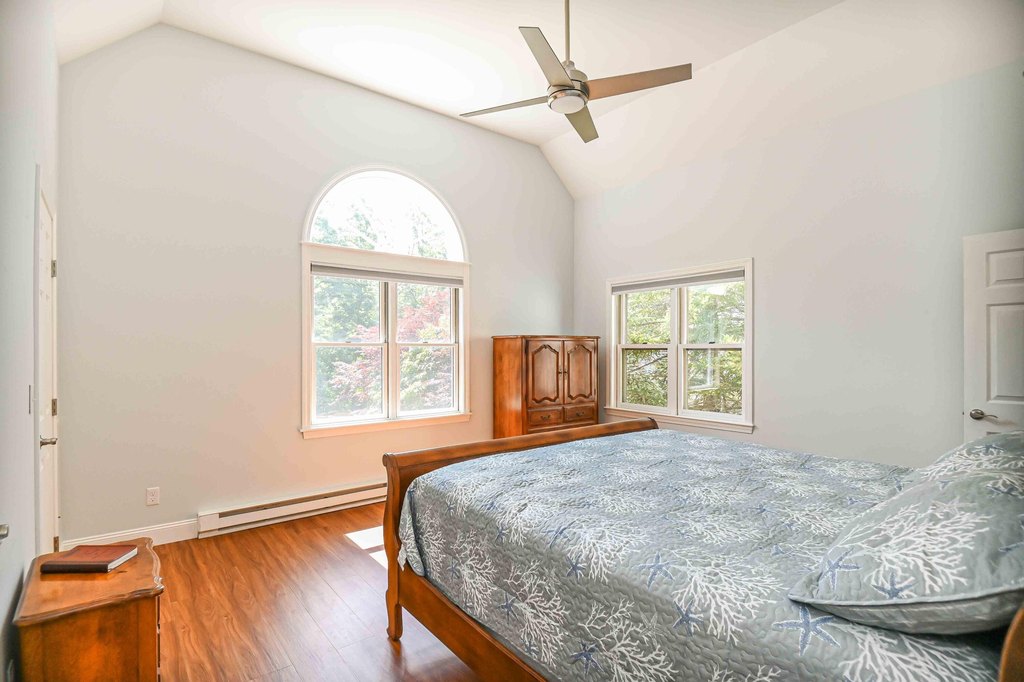 York, Maine, 03909, United States, 3 Bedrooms Bedrooms, ,3 BathroomsBathrooms,Residential,Forsale,1968210