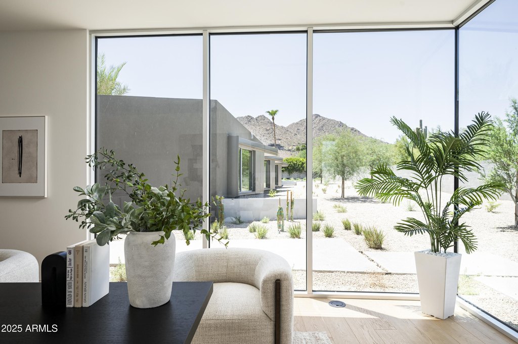 Paradise Valley, Arizona, 85253, United States, 5 Bedrooms Bedrooms, ,6 BathroomsBathrooms,Residential,Forsale,2000265