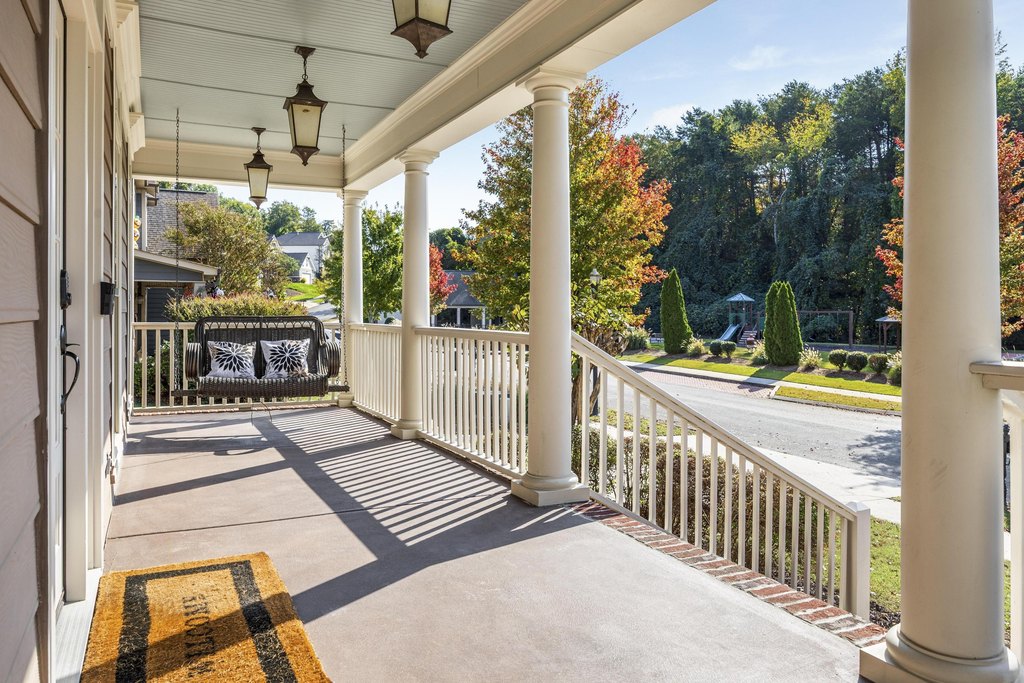 Chattanooga, Tennessee, 37415, United States, 4 Bedrooms Bedrooms, ,2.5 BathroomsBathrooms,Residential,Forsale,1995340