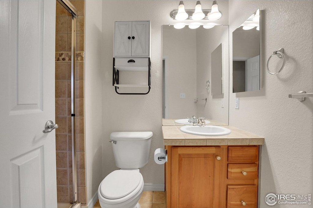 Broomfield, Colorado, 80023, United States, 6 Bedrooms Bedrooms, ,4 BathroomsBathrooms,Residential,Forsale,2004287