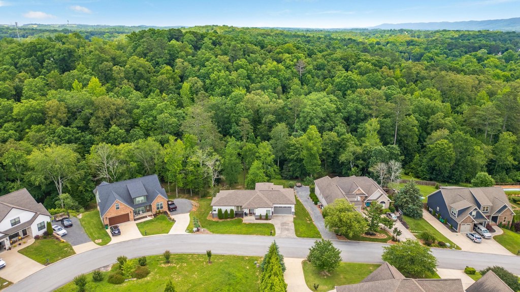 Harrison, Tennessee, 37341, United States, 4 Bedrooms Bedrooms, ,2.5 BathroomsBathrooms,Residential,Forsale,1922197