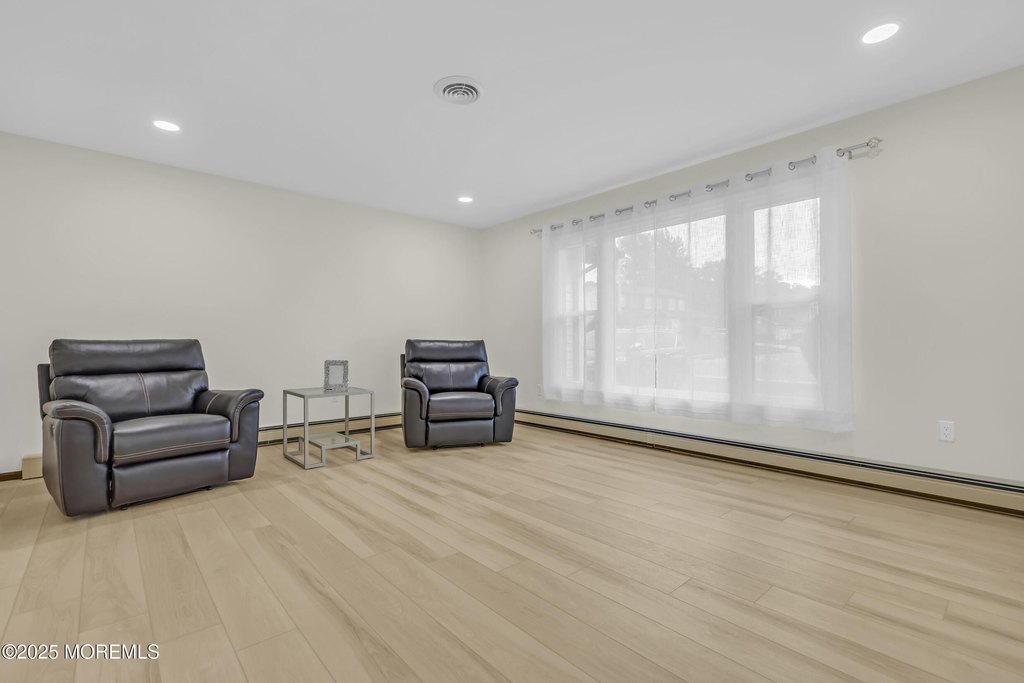 Toms River, New Jersey, 08753, United States, 3 Bedrooms Bedrooms, ,2 BathroomsBathrooms,Residential,Forsale,1994030