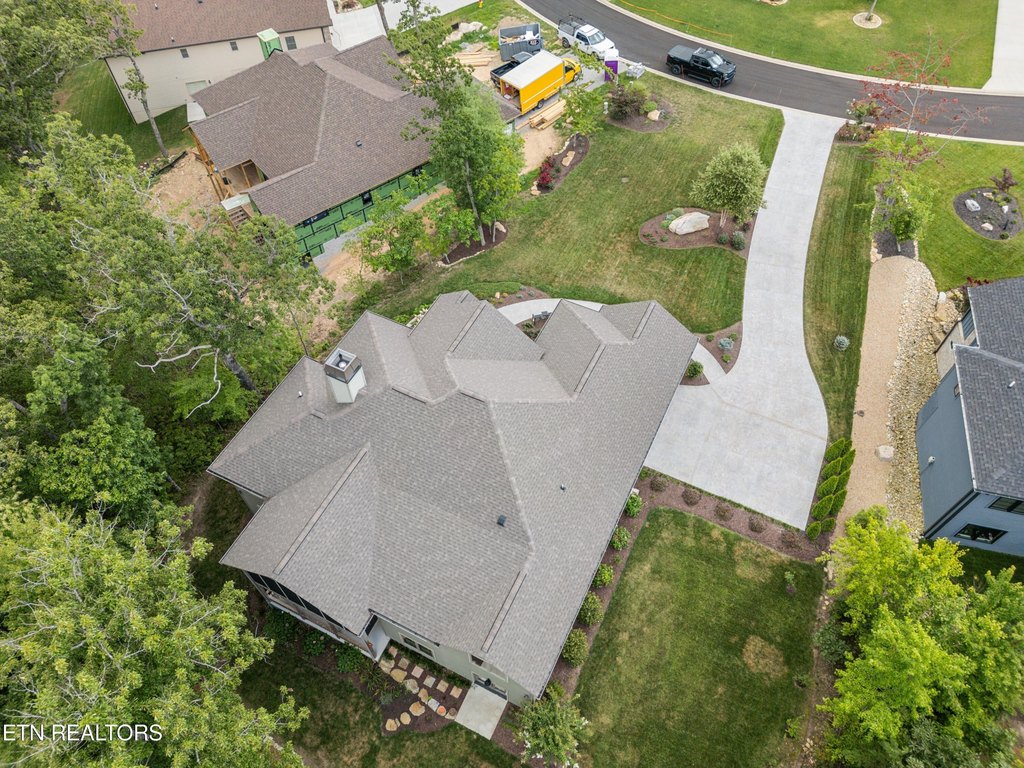 Crossville, Tennessee, 38558, United States, 4 Bedrooms Bedrooms, ,3 BathroomsBathrooms,Residential,Forsale,1952849