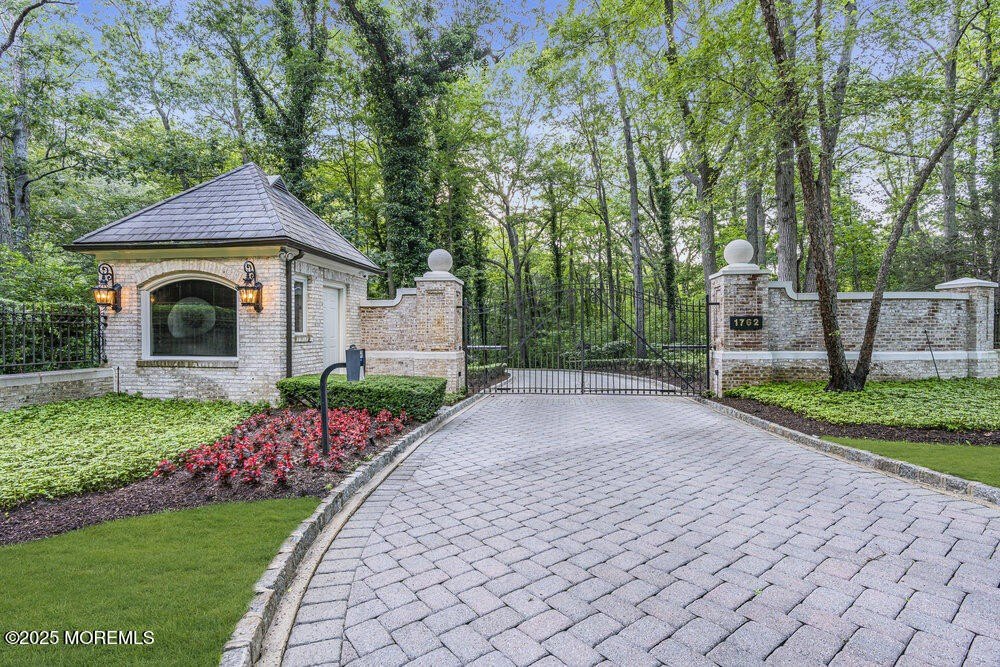 Toms River, New Jersey, 08755, United States, 5 Bedrooms Bedrooms, ,7.5 BathroomsBathrooms,Residential,Forsale,1992739