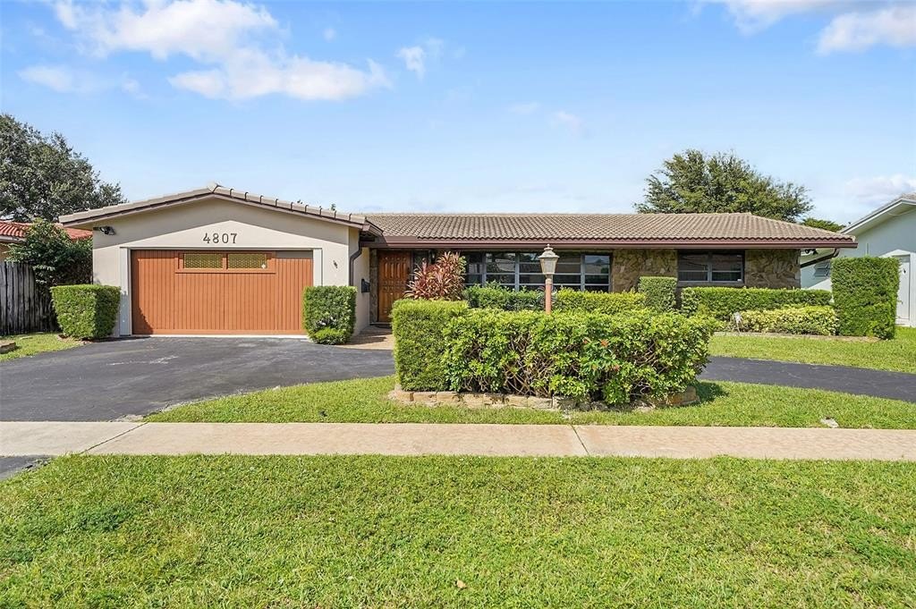 Hollywood, Florida, 33021, United States, 3 Bedrooms Bedrooms, ,2 BathroomsBathrooms,Residential,Forsale,1927555 Hollywood, Florida, 33021, United States, 3 Bedrooms Bedrooms, ,2 BathroomsBathrooms,Residential,Forsale,1927555