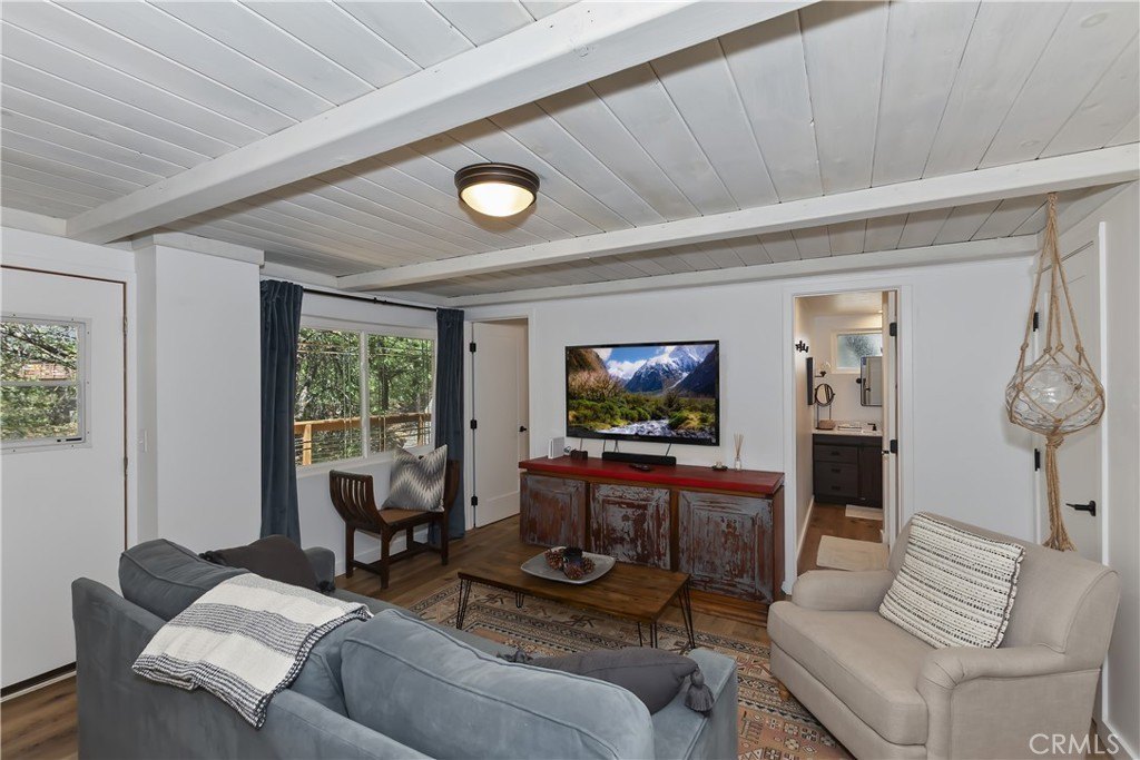 Lake Arrowhead, California, 92352, United States, 4 Bedrooms Bedrooms, ,2 BathroomsBathrooms,Residential,Forsale,1934027