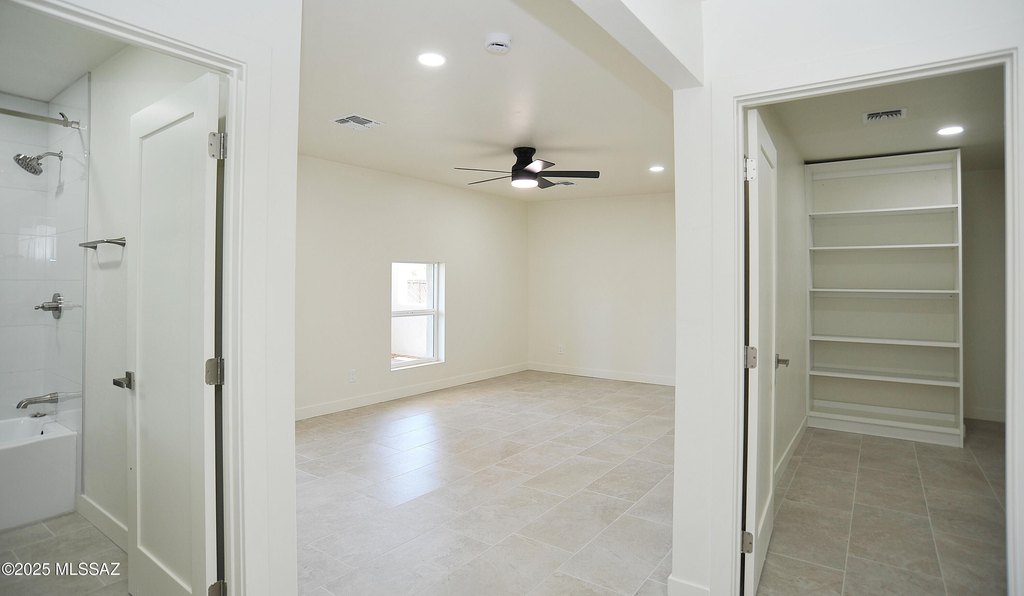 Tucson, Arizona, 85719, United States, 4 Bedrooms Bedrooms, ,5 BathroomsBathrooms,Residential,Forsale,1990105