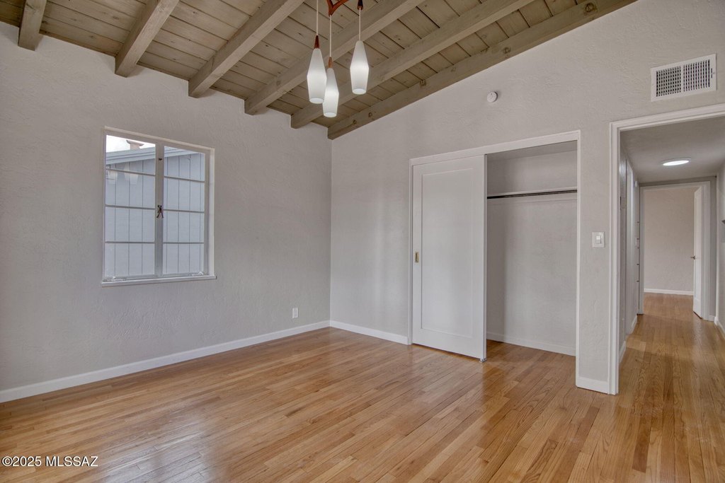 Tucson, Arizona, 85711, United States, 4 Bedrooms Bedrooms, ,2 BathroomsBathrooms,Residential,Forsale,1990103