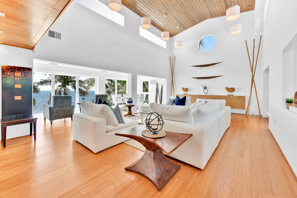 Key Largo, Florida, 33037, United States, 3 Bedrooms Bedrooms, ,3 BathroomsBathrooms,Residential,Forsale,2011106