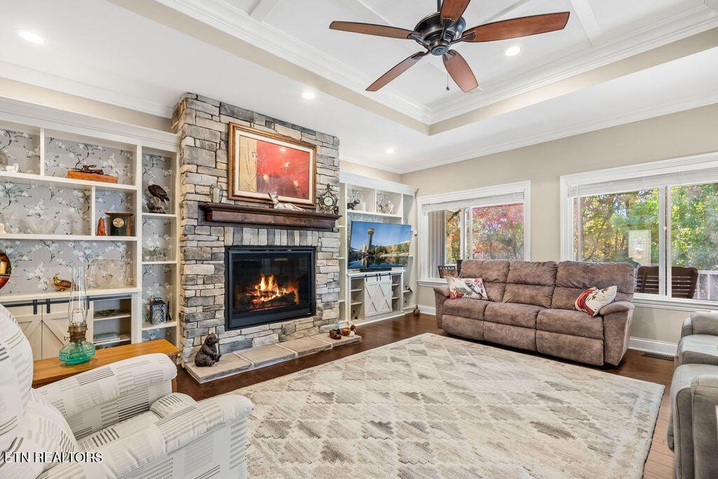 Loudon, Tennessee, 37774, United States, 3 Bedrooms Bedrooms, ,2 BathroomsBathrooms,Residential,Forsale,1999458