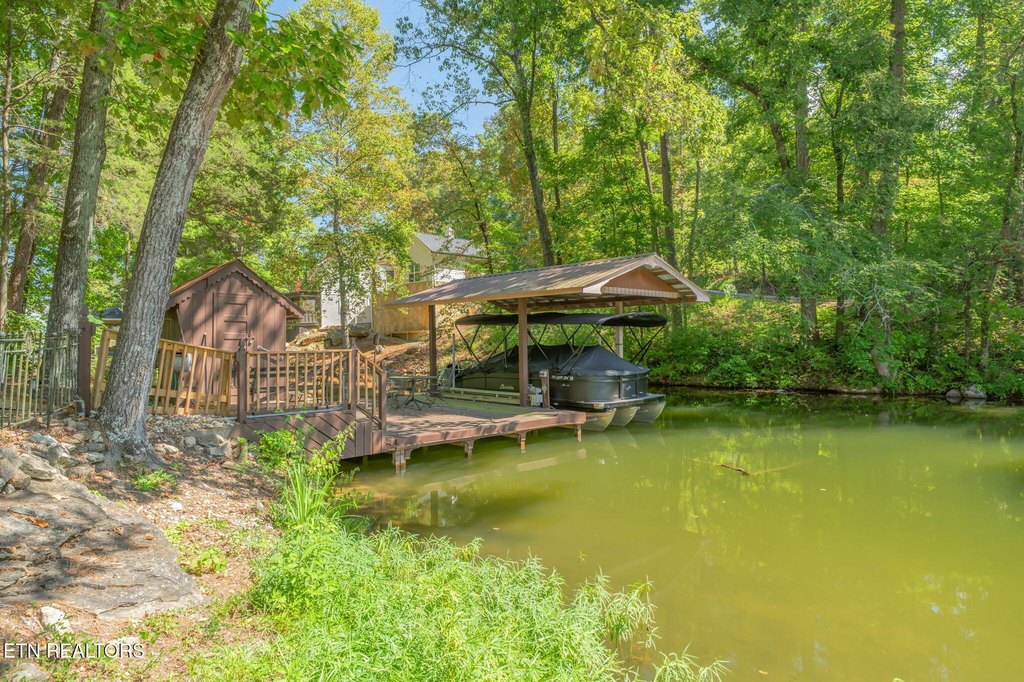 Lenoir City, Tennessee, 37772, United States, 3 Bedrooms Bedrooms, ,3 BathroomsBathrooms,Residential,Forsale,1973613