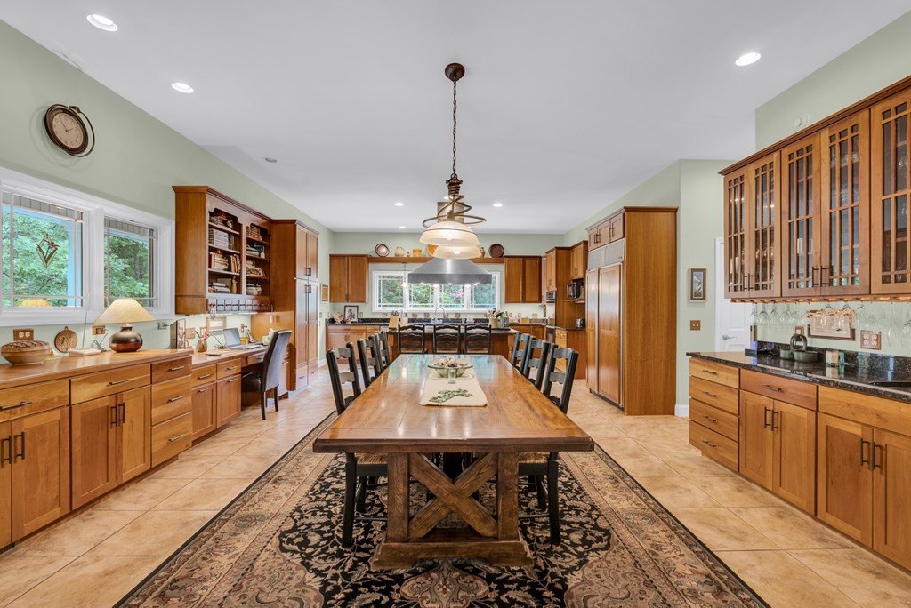 SPARTA, Tennessee, 38583, United States, 3 Bedrooms Bedrooms, ,3.5 BathroomsBathrooms,Residential,Forsale,1929832