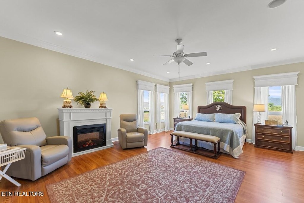 Pikeville, Tennessee, 37367, United States, 4 Bedrooms Bedrooms, ,3.5 BathroomsBathrooms,Residential,Forsale,1886011